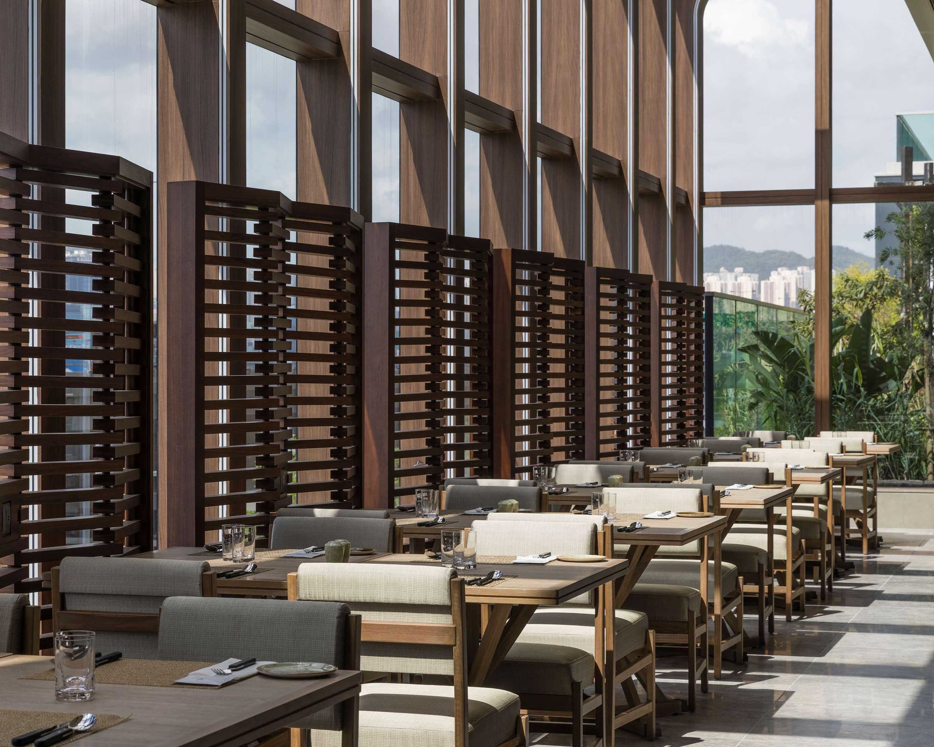 Hyatt Centric Victoria Harbour Hotel Hong Kong Ngoại thất bức ảnh
