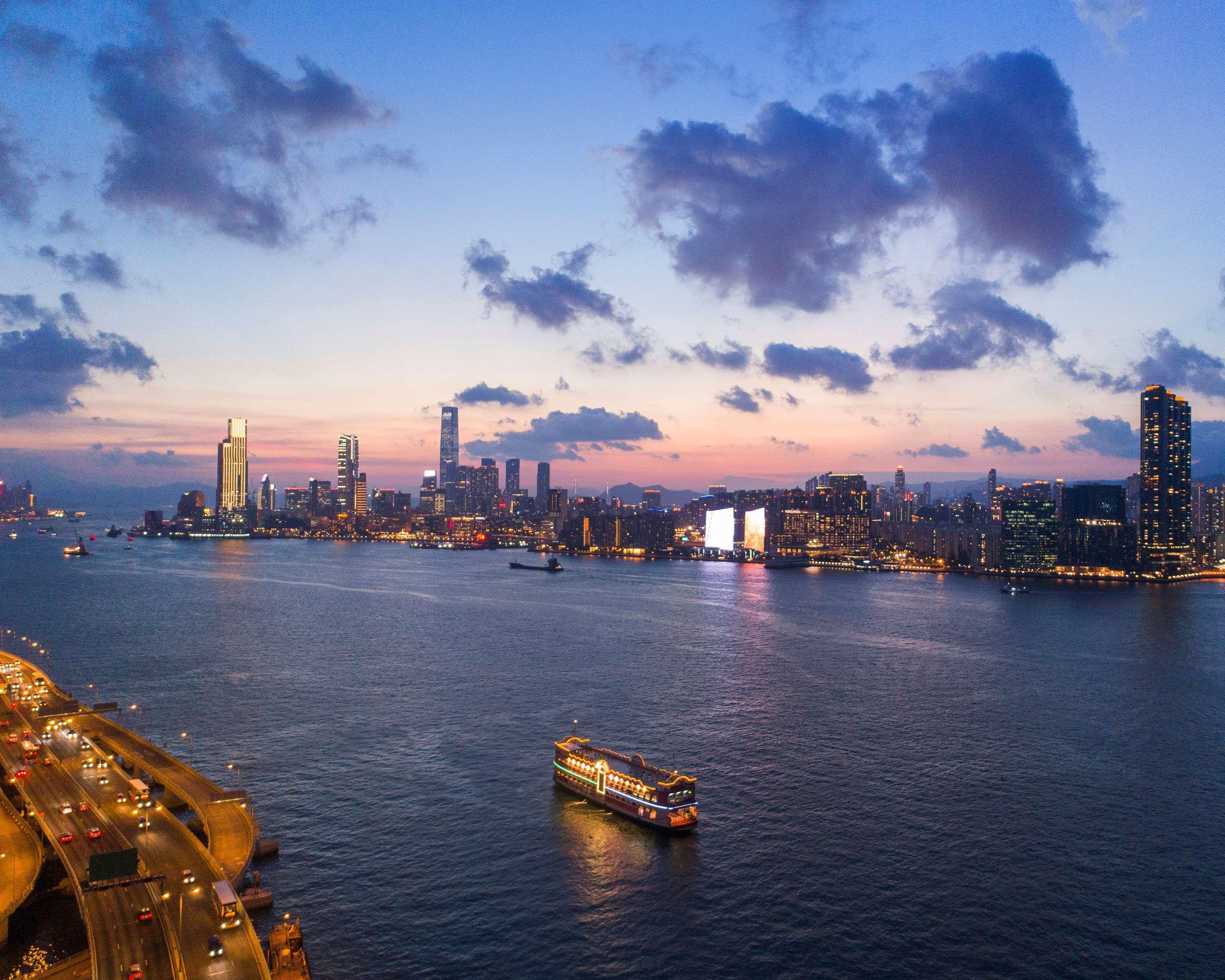 Hyatt Centric Victoria Harbour Hotel Hong Kong Ngoại thất bức ảnh