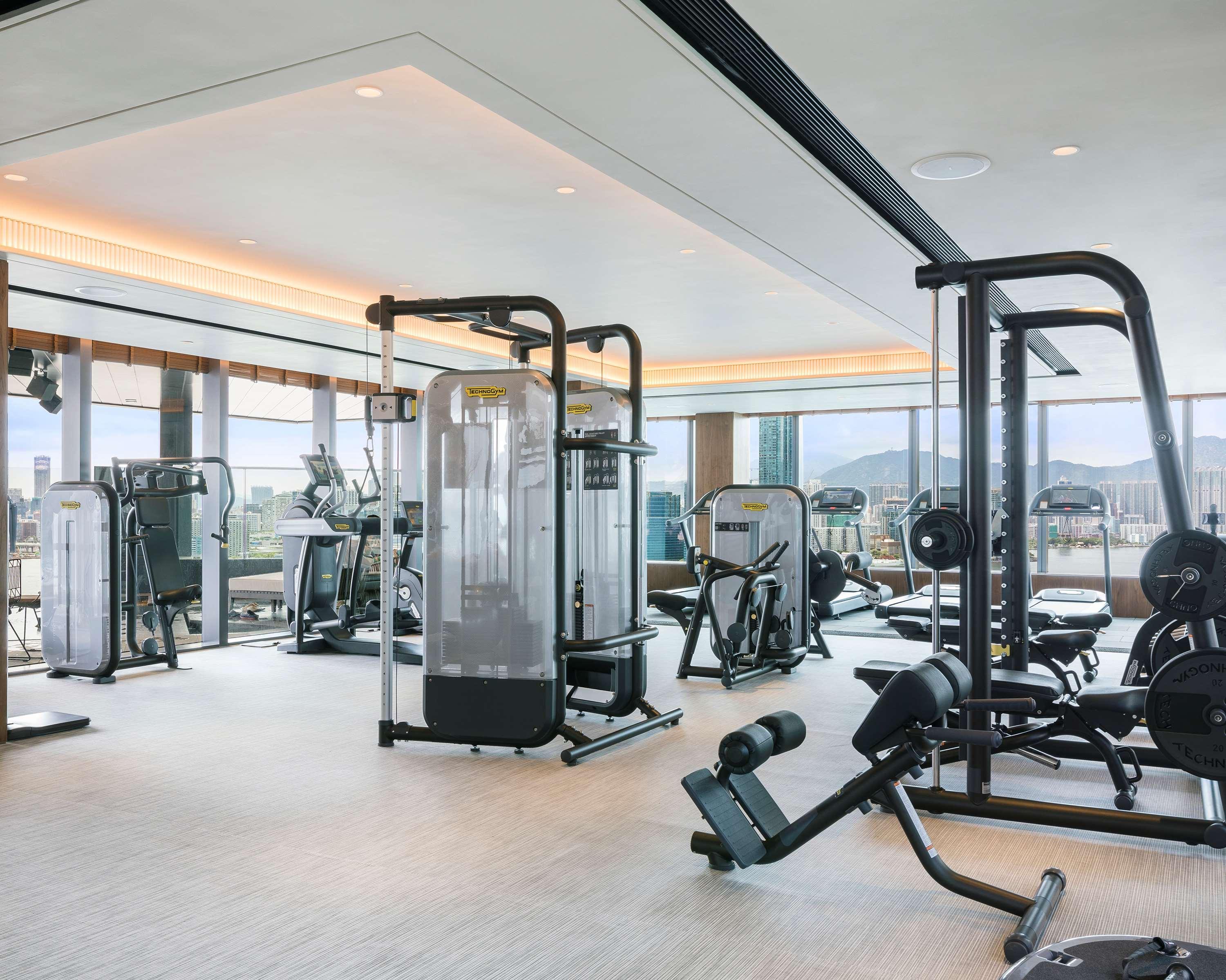 Hyatt Centric Victoria Harbour Hotel Hong Kong Ngoại thất bức ảnh