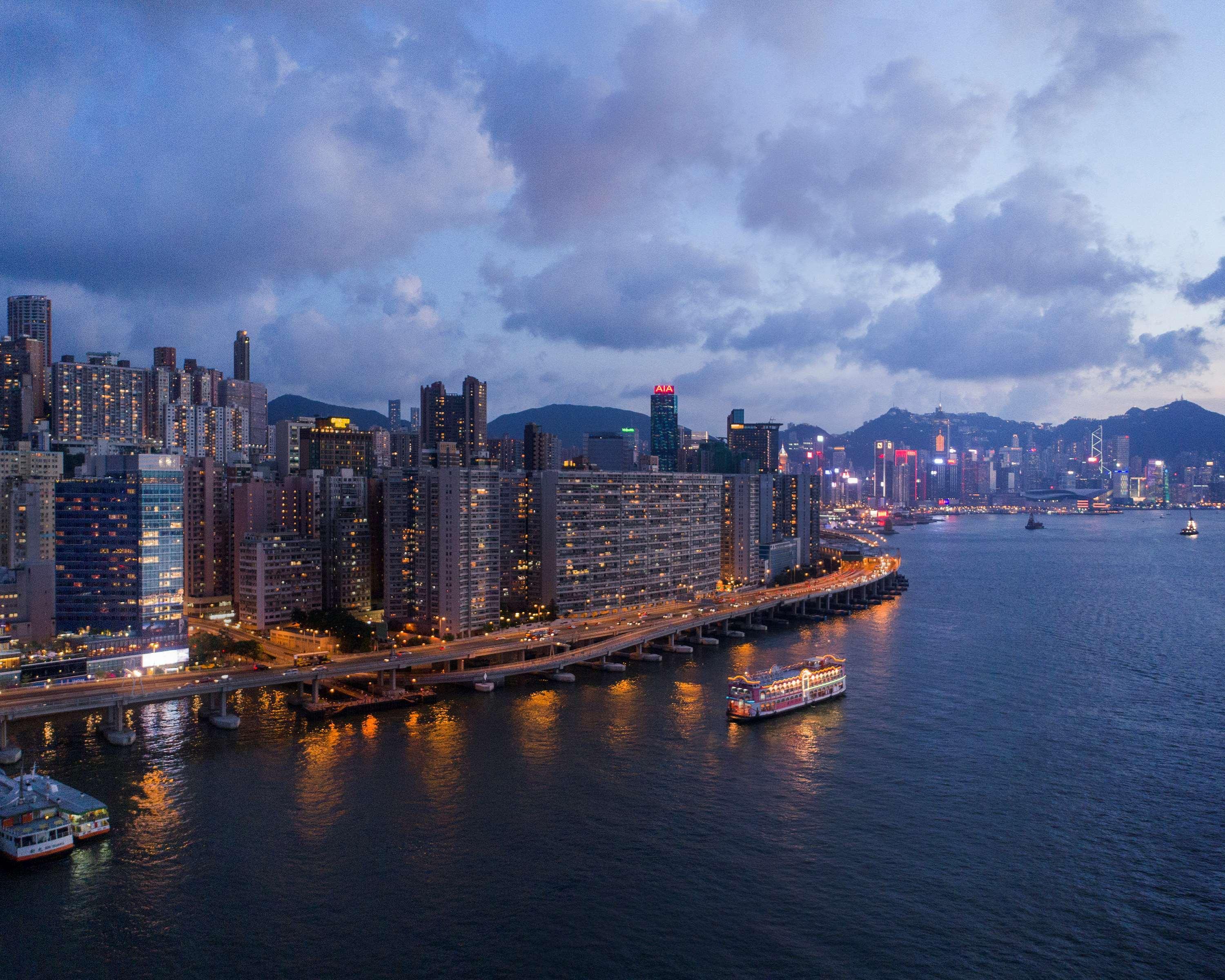 Hyatt Centric Victoria Harbour Hotel Hong Kong Ngoại thất bức ảnh