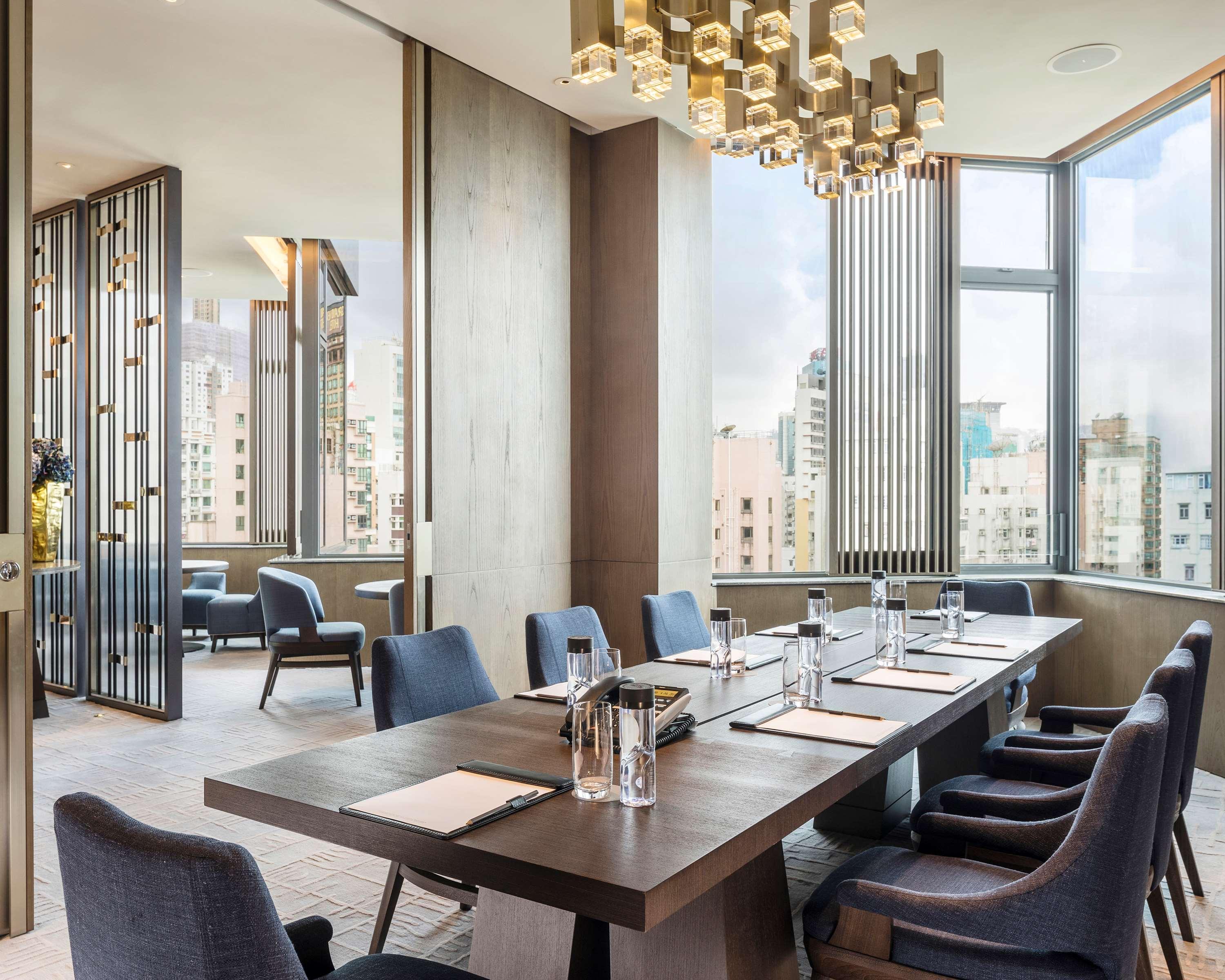Hyatt Centric Victoria Harbour Hotel Hong Kong Ngoại thất bức ảnh